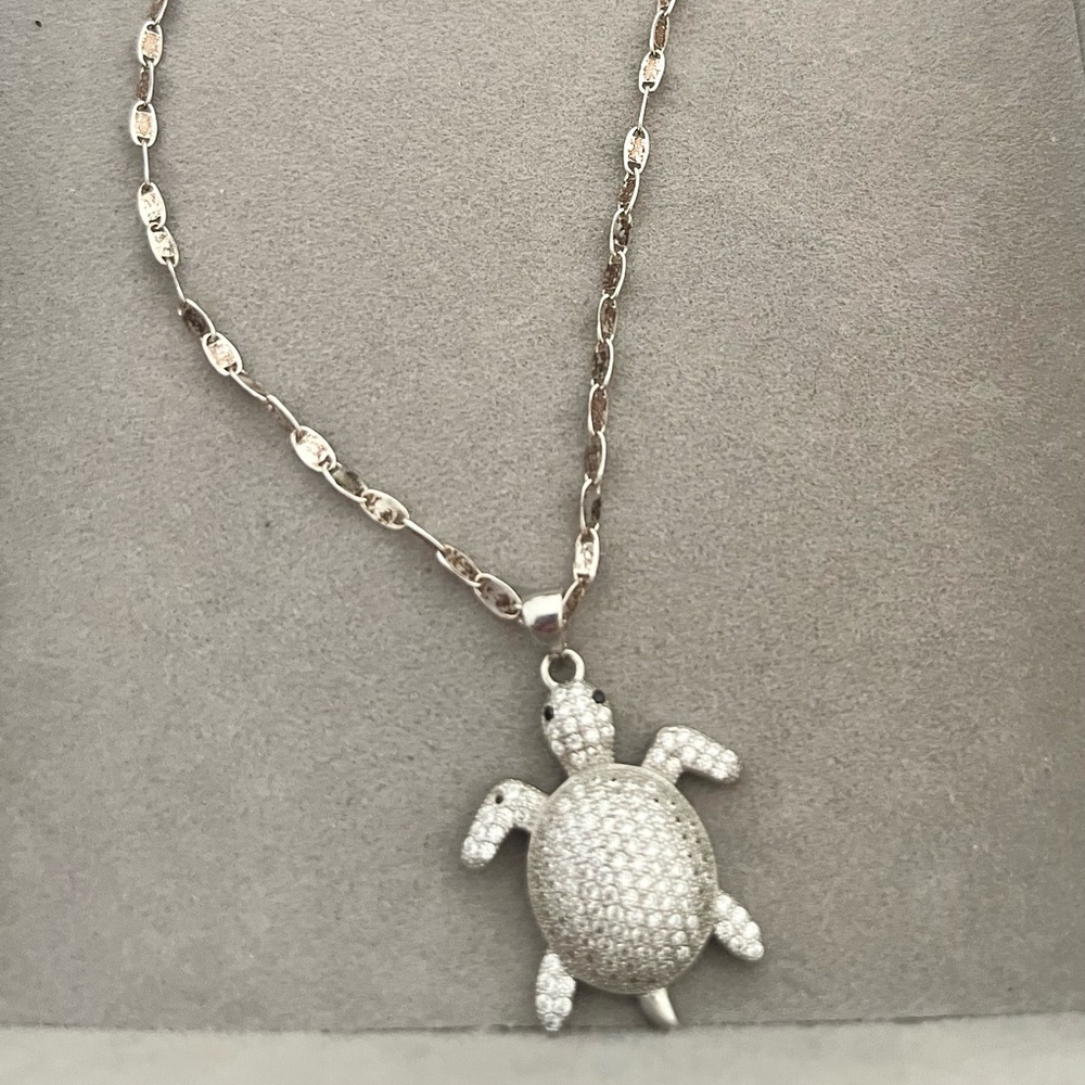 Silver Turtle Pendant Necklace